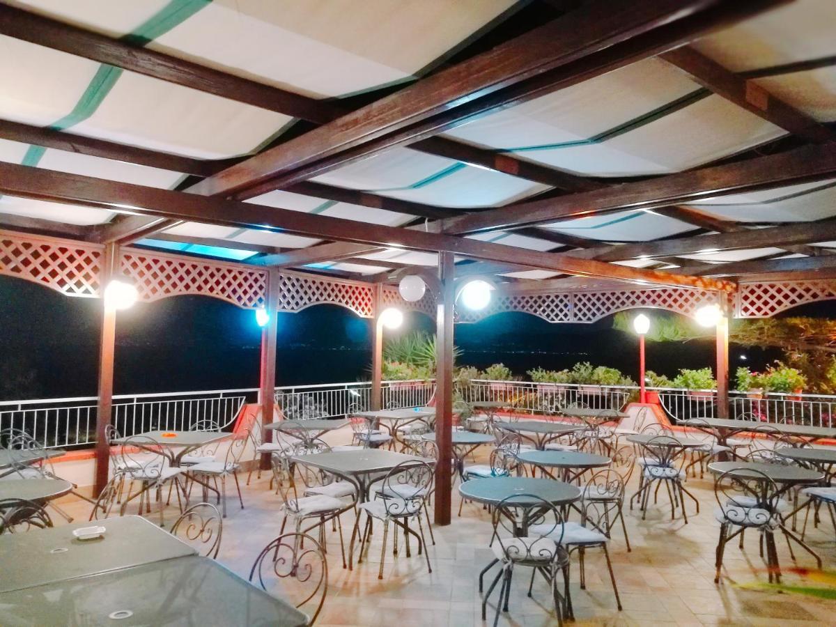 Riaci Capo Paradiso Hotel Ristorante מראה חיצוני תמונה