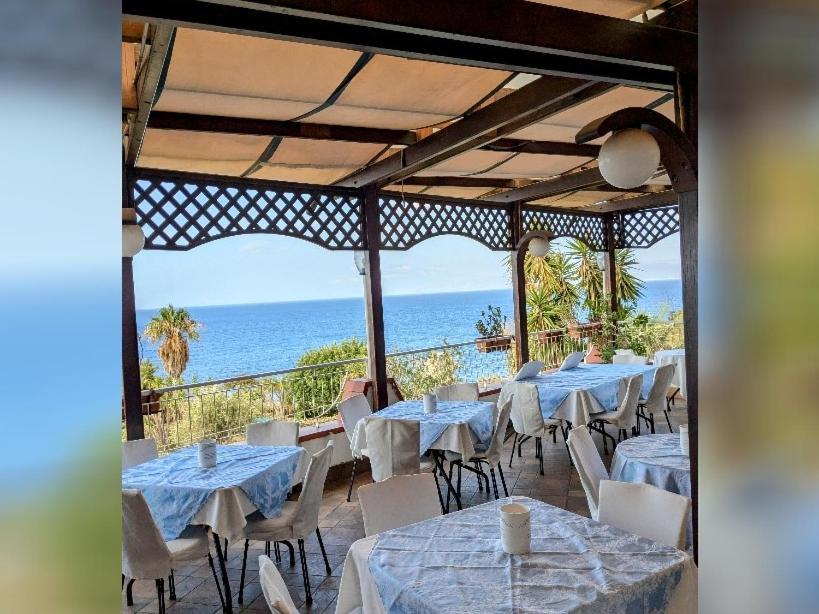 Riaci Capo Paradiso Hotel Ristorante מראה חיצוני תמונה