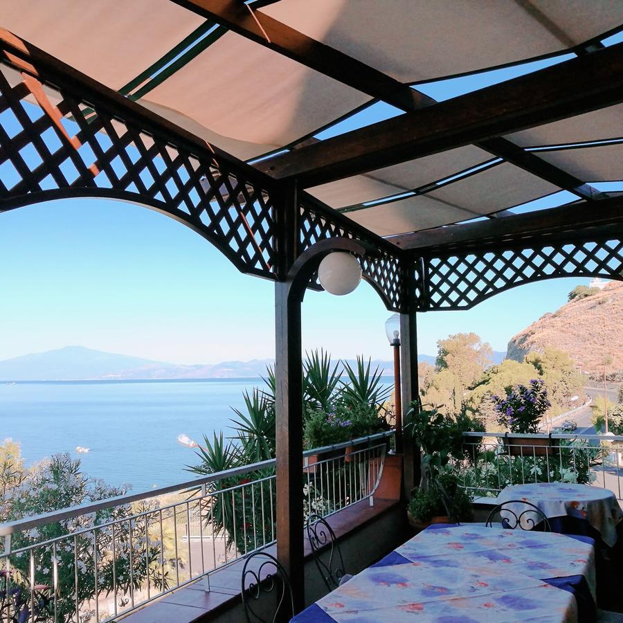 Riaci Capo Paradiso Hotel Ristorante מראה חיצוני תמונה